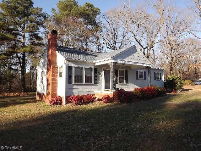 1004 Brooklyn Avenue Extension, Ramseur, NC 27316 - photo 1