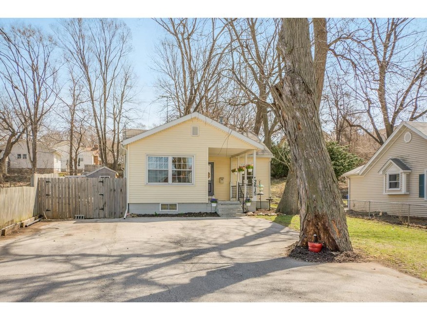 2615 E 28th St, Des Moines, IA 50317 - photo 1
