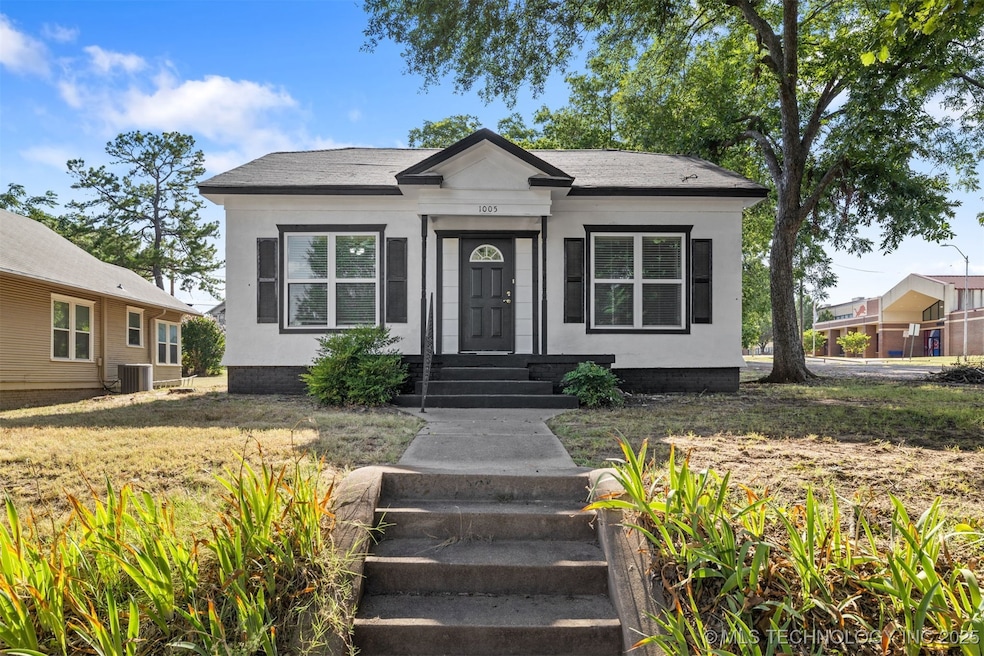 1005 N 7th Ave, Durant, OK 74701 - photo 1