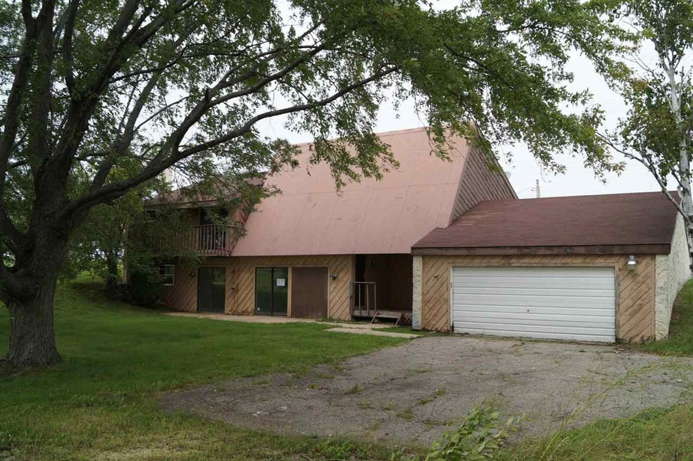 5325 Lincoln Rd, Oregon, WI 53575 - photo 1