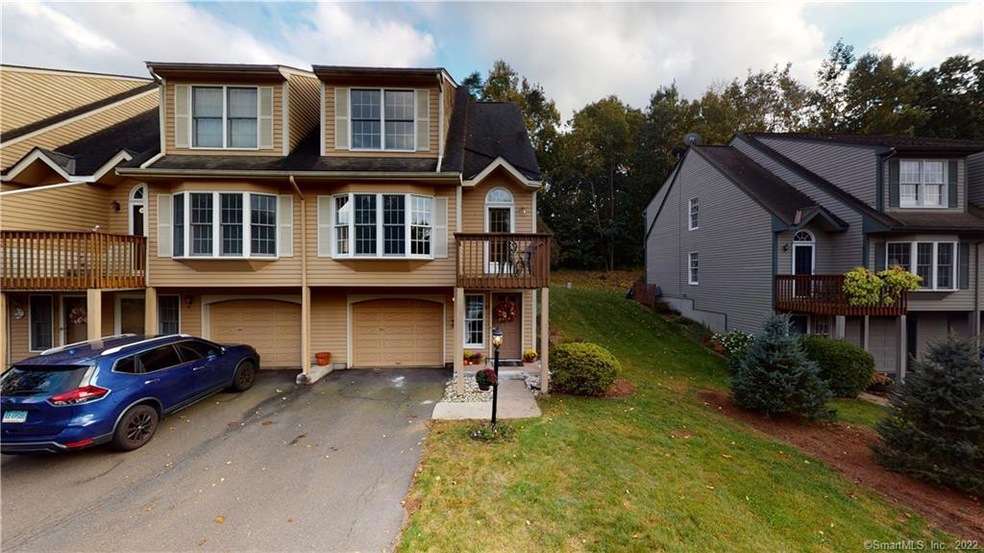 view of outside, nice end unit