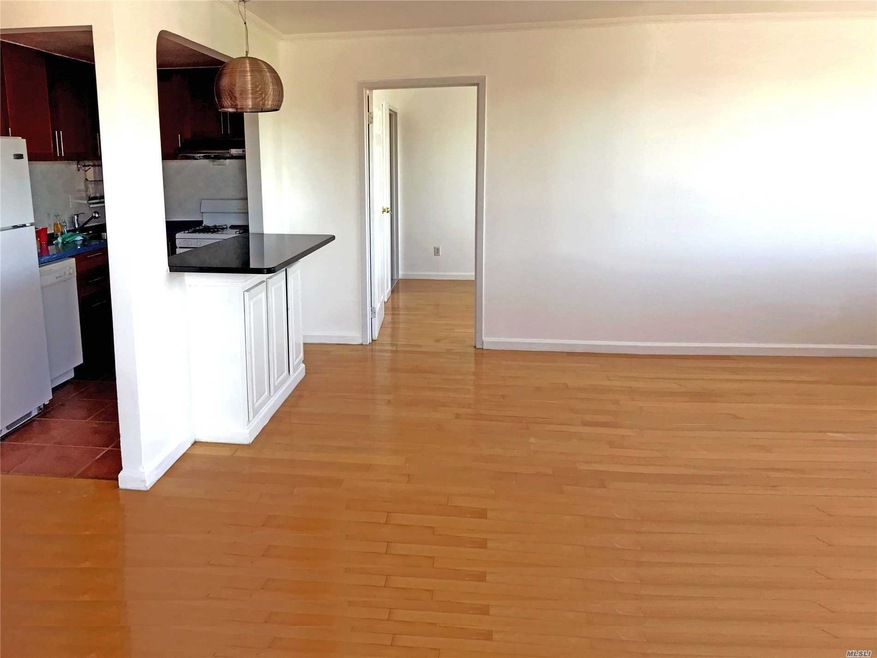 8115 Queens Blvd unit 5A, Elmhurst, NY 11373 - photo 1