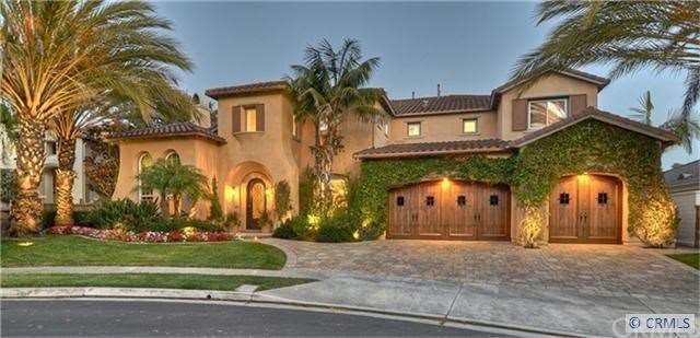 Stunning Vizcaya home on a premium lot that is on 