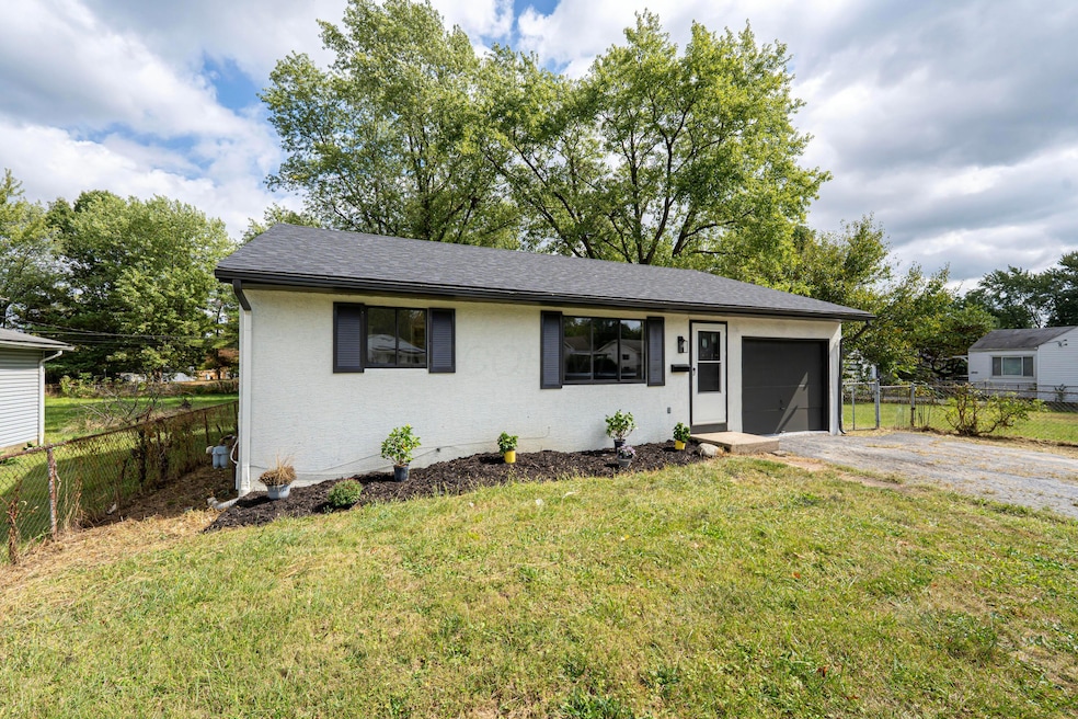 2810 Baughman Ave, Columbus, OH 43211 - photo 1