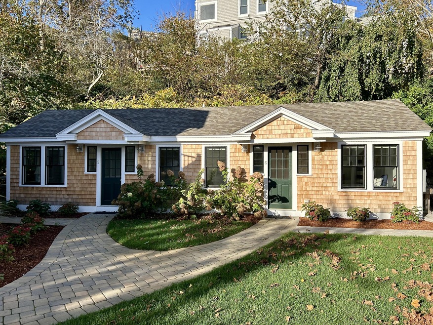 18 Bangs St unit 5, Provincetown, MA 2657 - photo 1