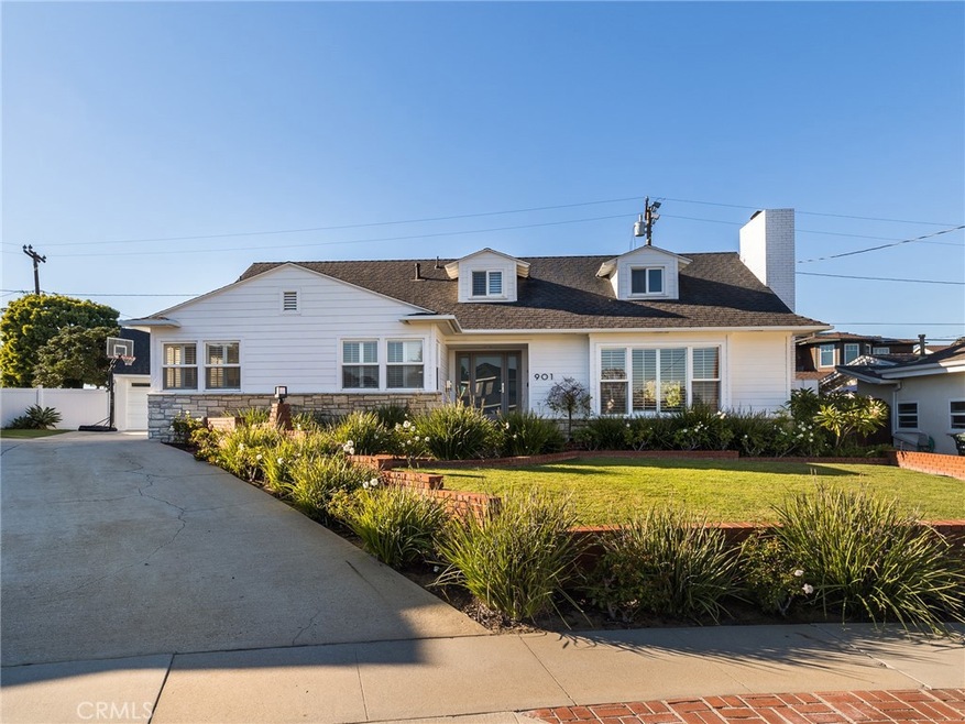 901 Maryland St, El Segundo, CA 90245 - photo 1