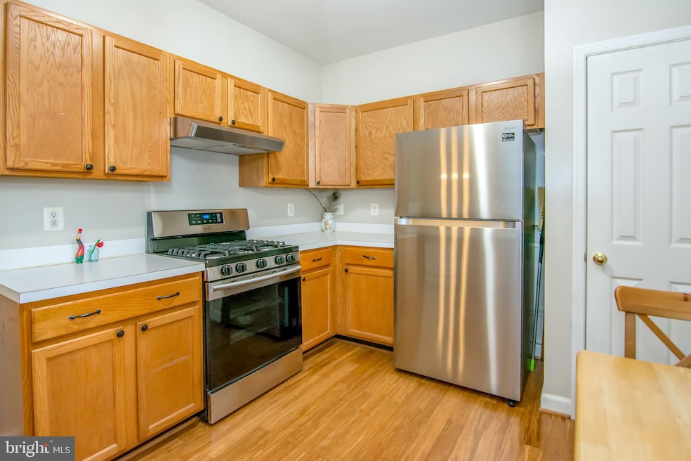 2714 Oak Leaf Ct, Odenton, MD 21113 - photo 1