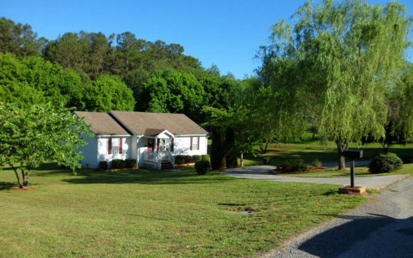 241 Cripple Creek Dr, Ellijay, GA 30536 - photo 1