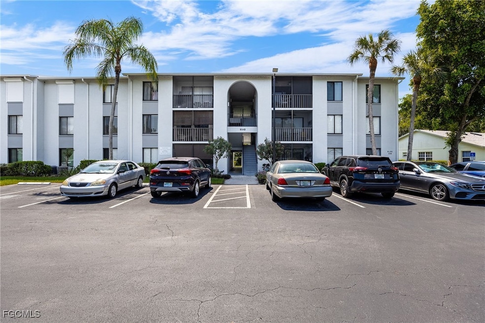 9540 Green Cypress Ln unit 11, Fort Myers, FL 33905 - photo 1