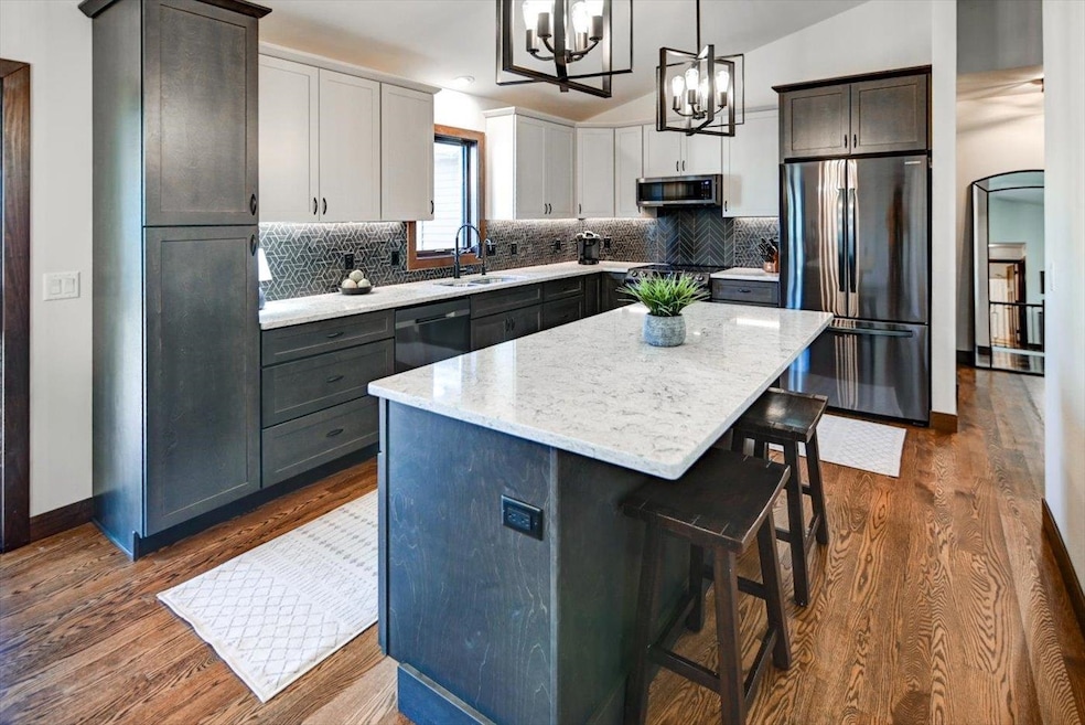 Under Contract $650,000