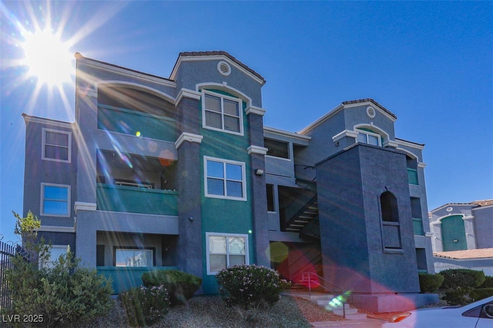 For Rent $1,350/month
