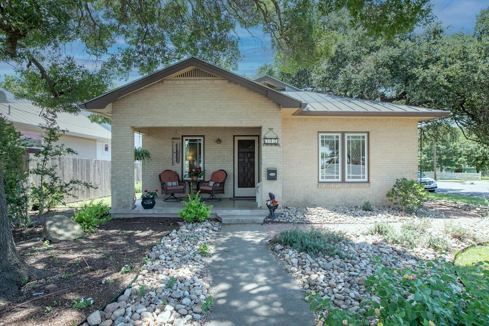 317 W San Antonio St, Fredericksburg, TX 78624 - photo 1