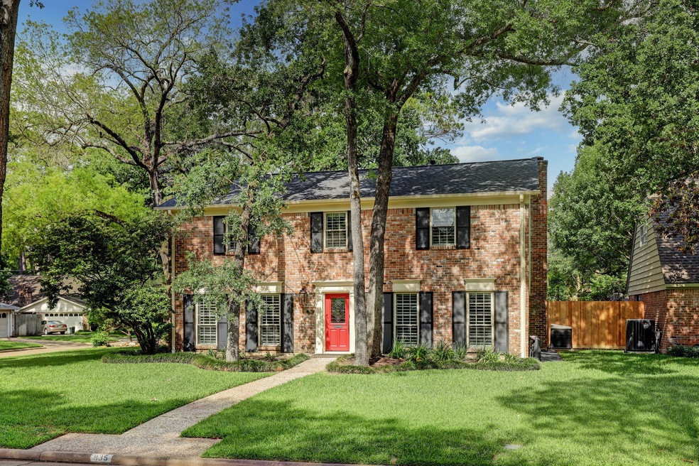 835 Glenchester Dr, Houston, TX 77079 - photo 1