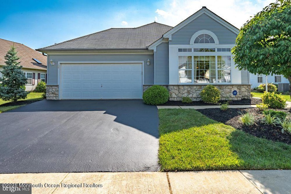 135 Eleanor Rd, Manchester, NJ 08759 - photo 1