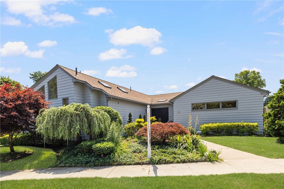 25 Old Tannery Rd, Providence, RI 02906 - photo 1