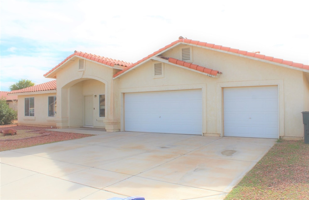 6227 E 41st Ln, Yuma, AZ 85365 - photo 1