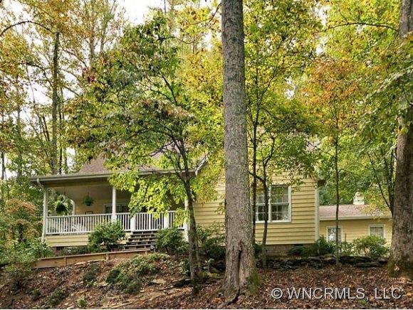 Home in wooded privacy