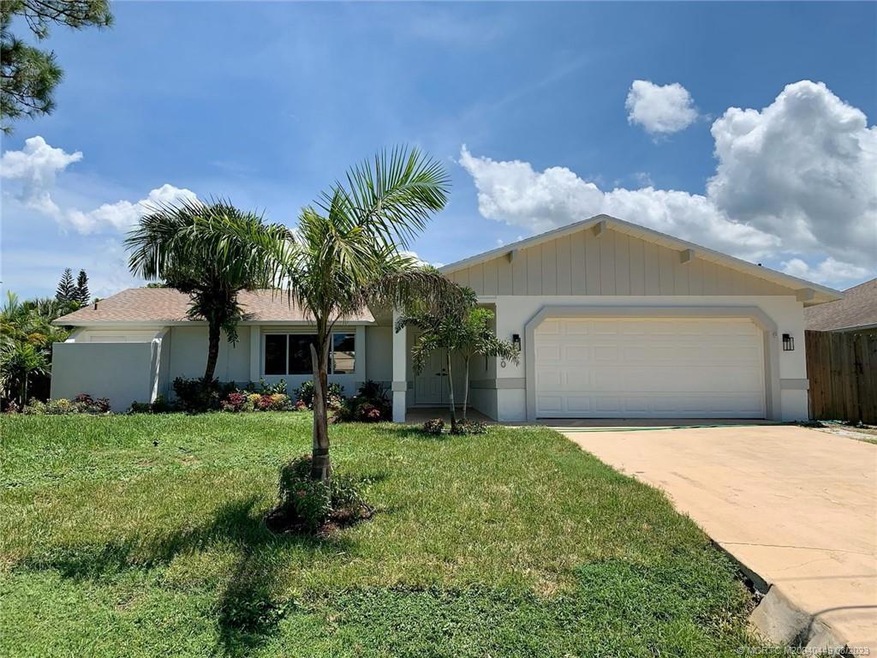 650 Concha Dr, Sebastian, FL 32958 - photo 1