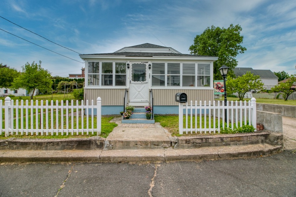 161 Pine St, Ludlow, MA 01056 - photo 1