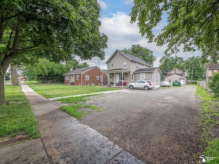 926 E Front St, Monroe, MI 48161 - photo 1