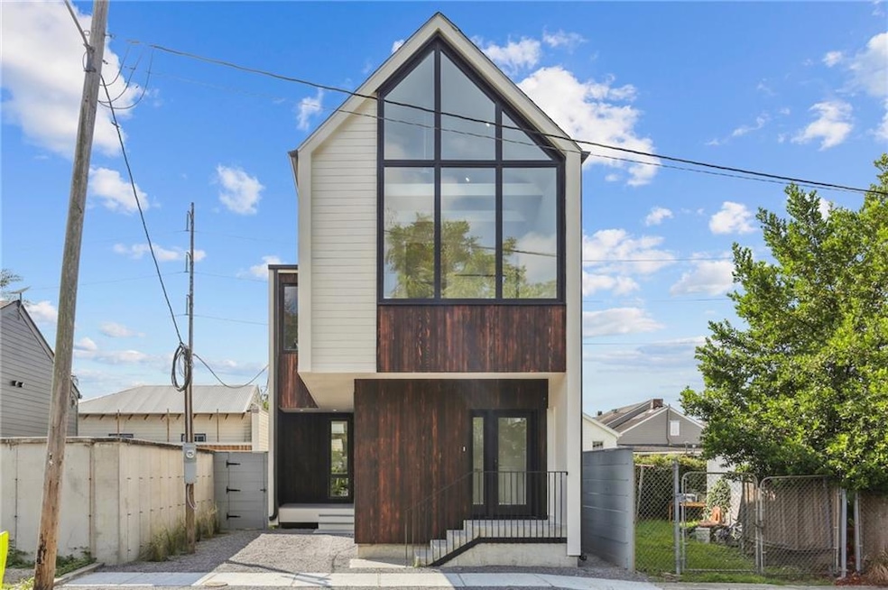 2416 Division Aly, New Orleans, LA 70130 - photo 1