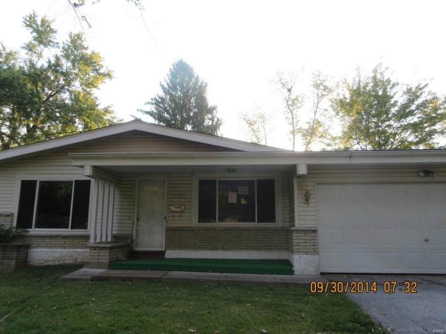 10806 Hallwood Dr, Saint Louis, MO 63136 - photo 1