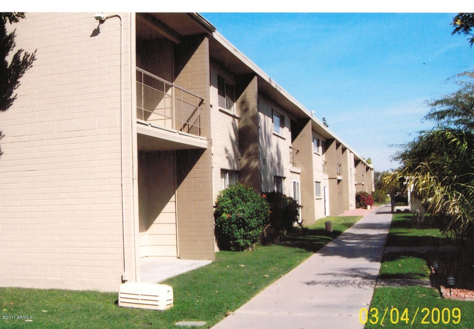 COOP BUILDING EXTERIOR