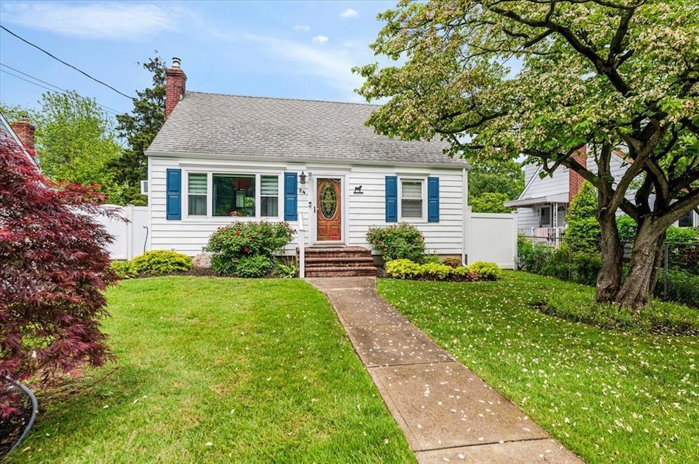 Sold $660,000 • Co-Listing Agent