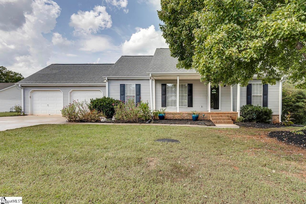 120 Robert Daniel Place, Lyman, SC 29365 - photo 1
