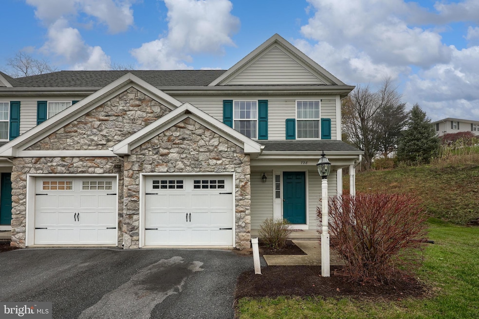 728 Winding Ln, Harrisburg, PA 17111 - photo 1