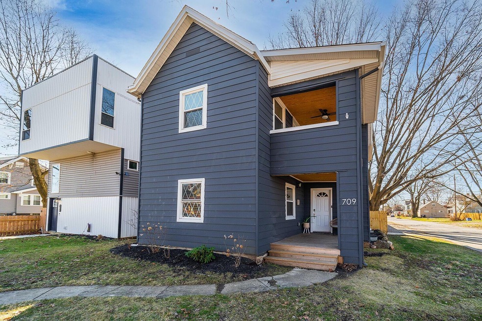 709 Reinhard Avenue-3