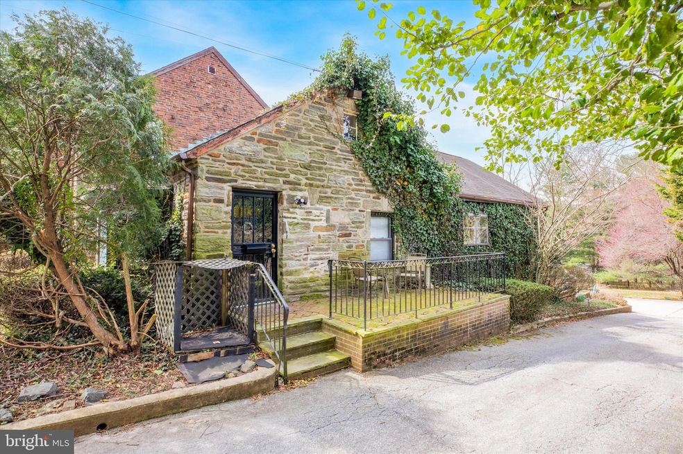 29 W School House Ln, Philadelphia, PA 19144 - photo 1