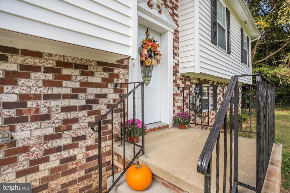 38525 Arlington Dr, Mechanicsville, MD 20659 - photo 1