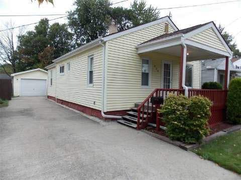 924 Crawford St, Flint, MI 48507 - photo 1