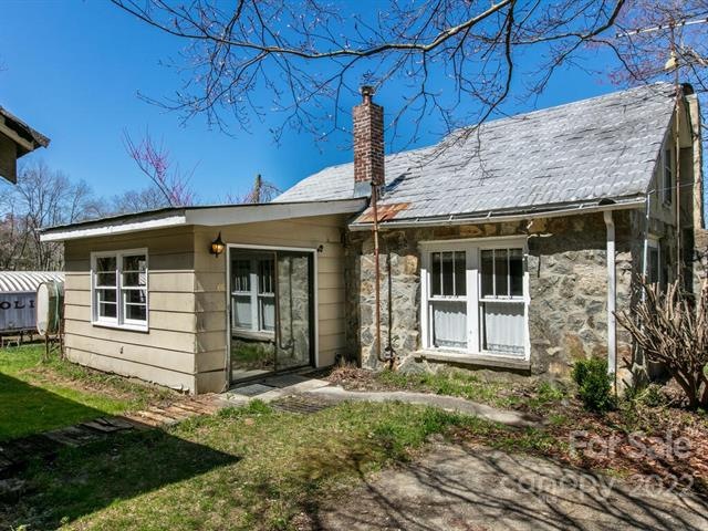 66 Grove Park Rd, Hendersonville, NC 28739 - photo 1