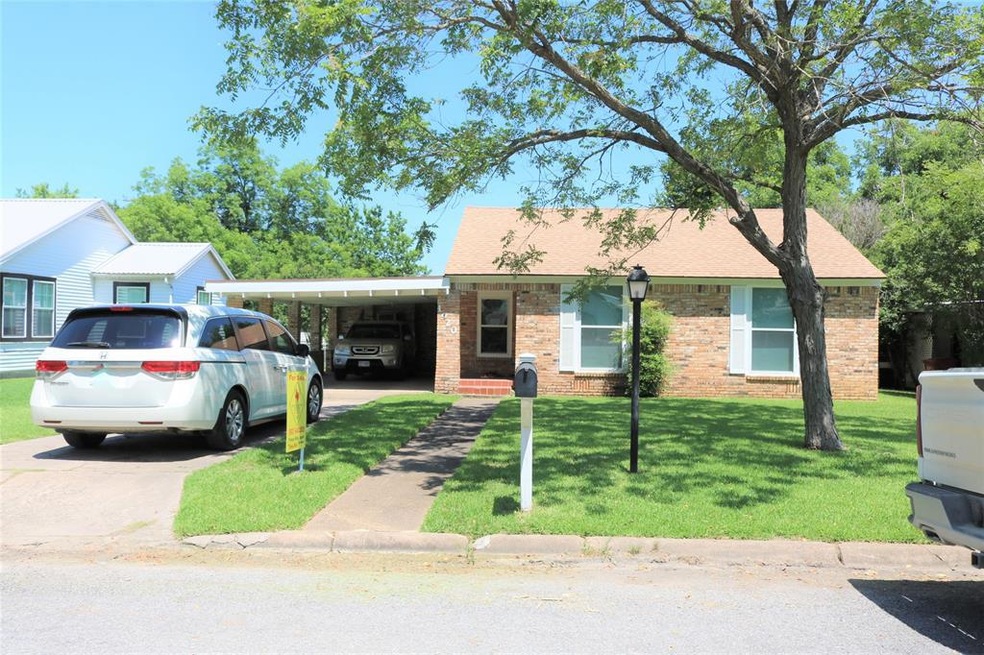 1920 Liberty St, Bonham, TX 75418 - photo 1