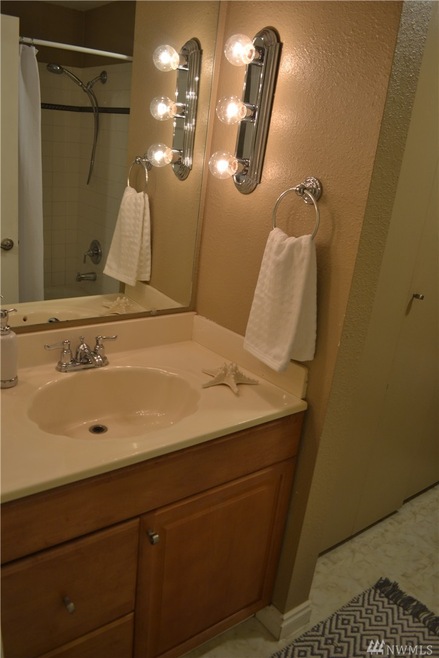 4804 97th Ave W unit 9D, University Place, WA 98467 - photo 1