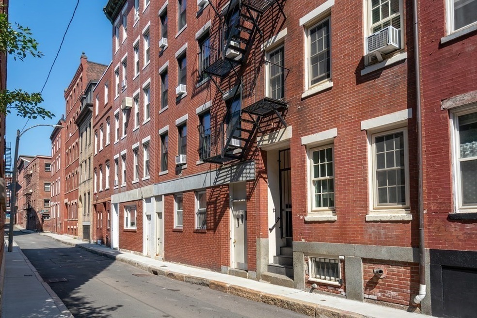 23 Tileston St, Boston, MA 02113 - photo 1