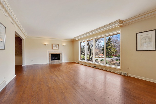 20730 Oak Ln, Olympia Fields, IL 60461 - photo 1