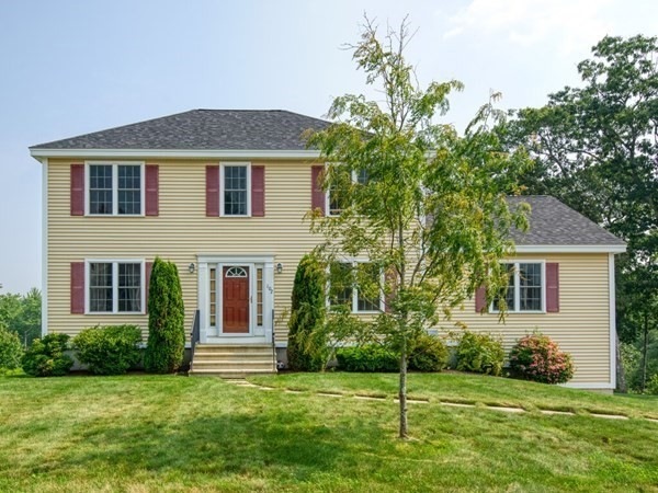 102 Joel Scott Dr, Holden, MA 01520 - photo 1