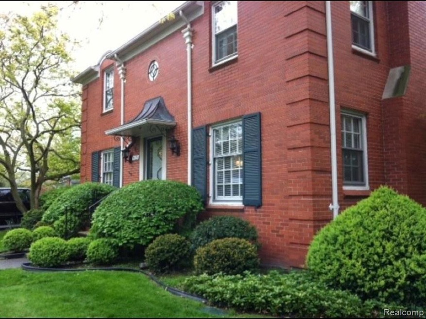 415 Bournemouth Rd. 1.jpg