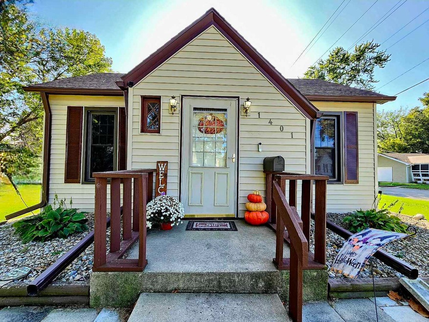 1401 Broadway St, Lincoln, IL 62656 - photo 1