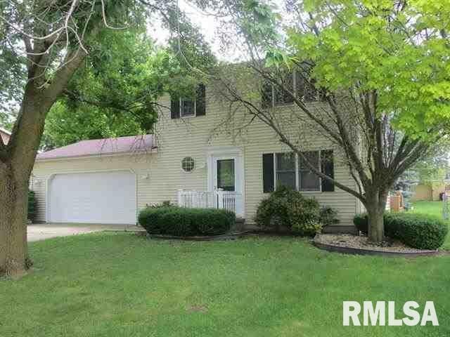 215 Heritage Ave, Lincoln, IL 62656 - photo 1