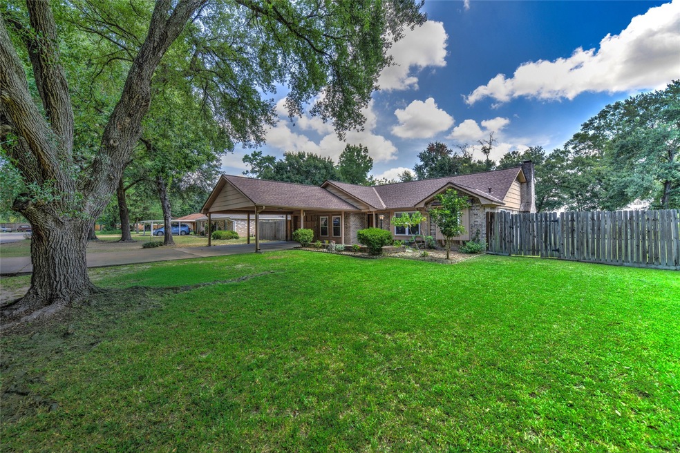 32110 Decker Pines St, Magnolia, TX 77355 - photo 1