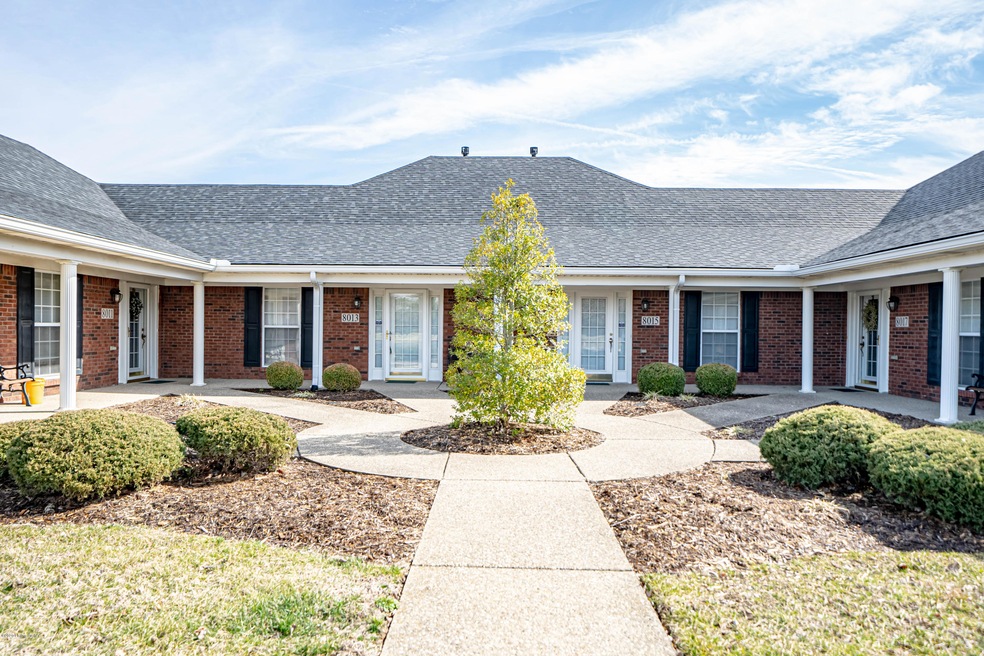 8013 Aspen Glen Dr unit 8013, Louisville, KY 40228 - photo 1
