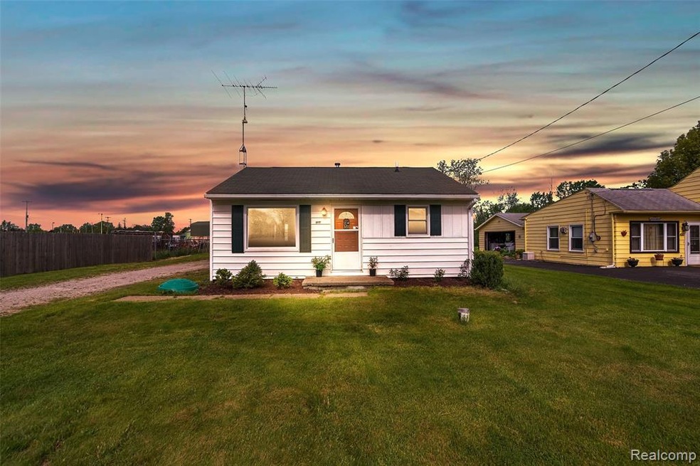 01_3319EastdaleDrFlint48506WindowstillRealEstatePh