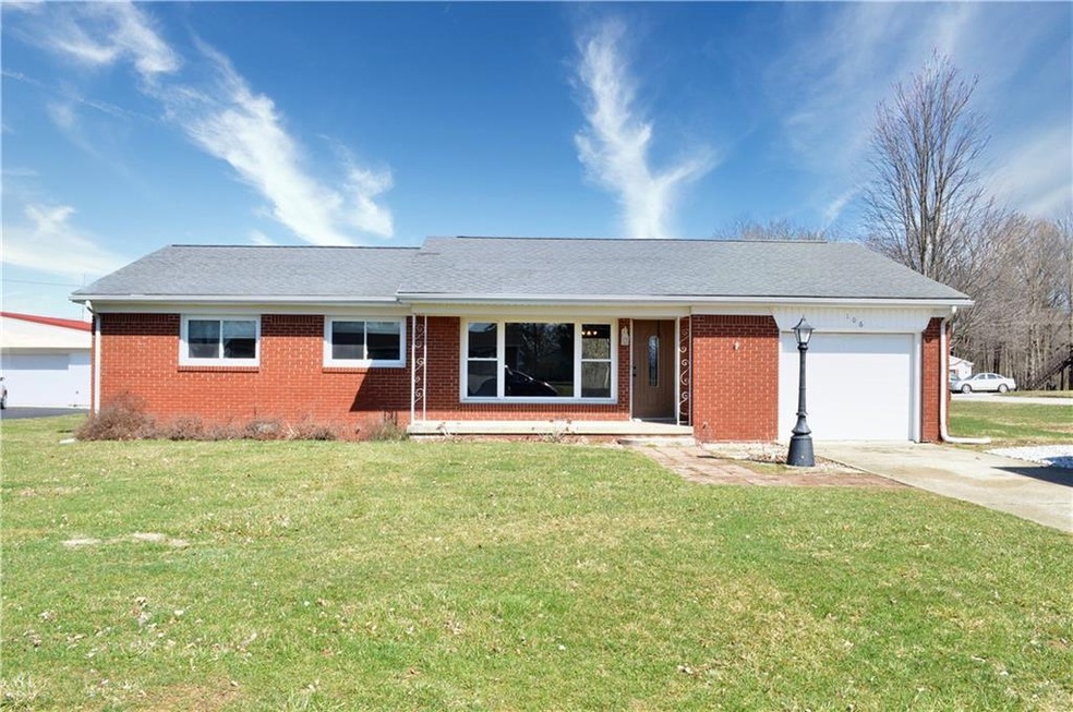 106 E Maple St, Roachdale, IN 46172 - photo 1