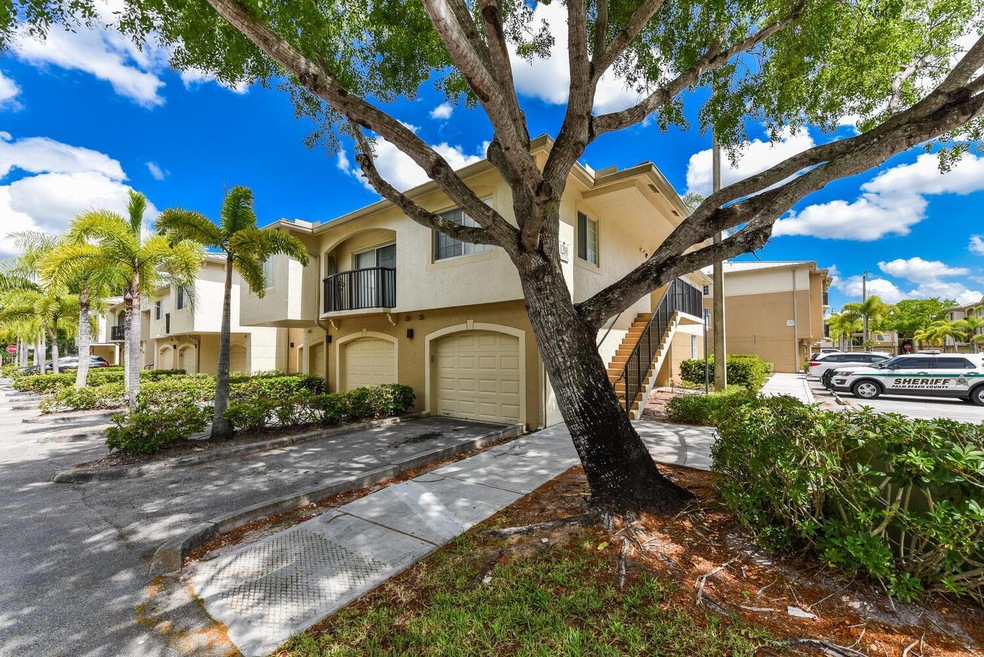 Sold $303,000 • Co-Listing Agent