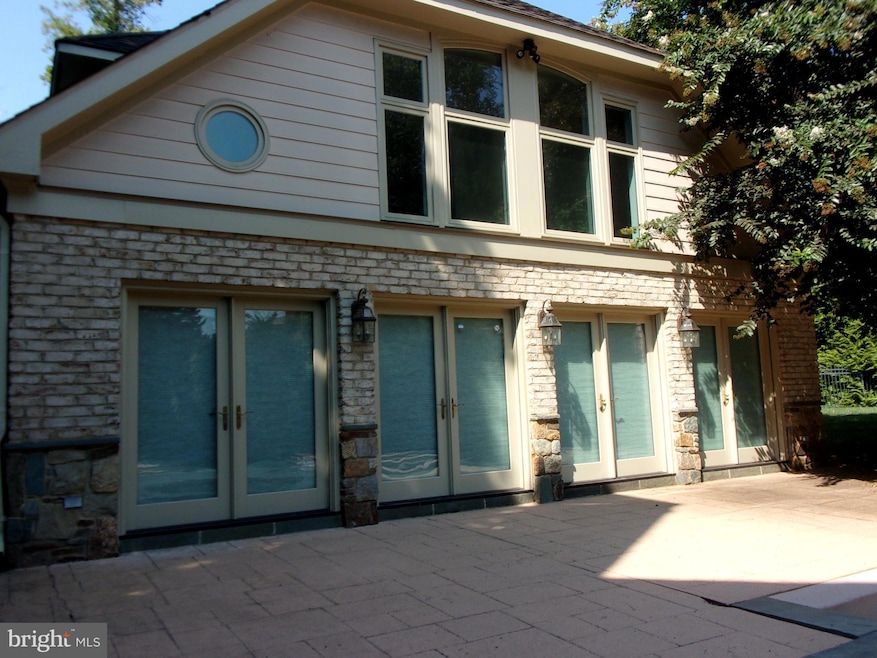 7806 Glenhaven Ct, McLean, VA 22102 - photo 1