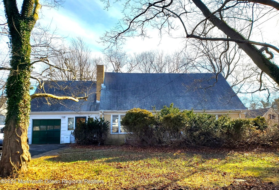 19 Elizabeth Pkwy, Eatontown, NJ 07724 - photo 1